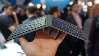 Este teclado plegable de Microsoft para iOS y Android es una belleza